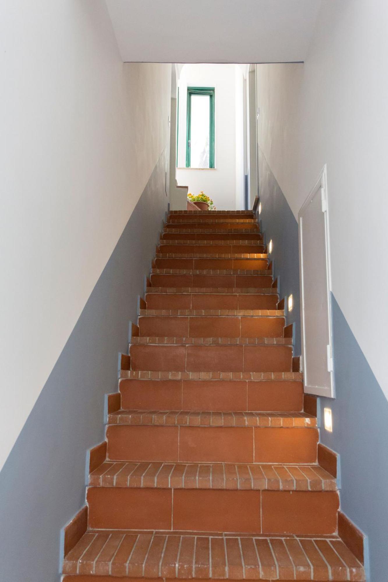 Amalfi Apartments Design Centro Storico Luaran gambar