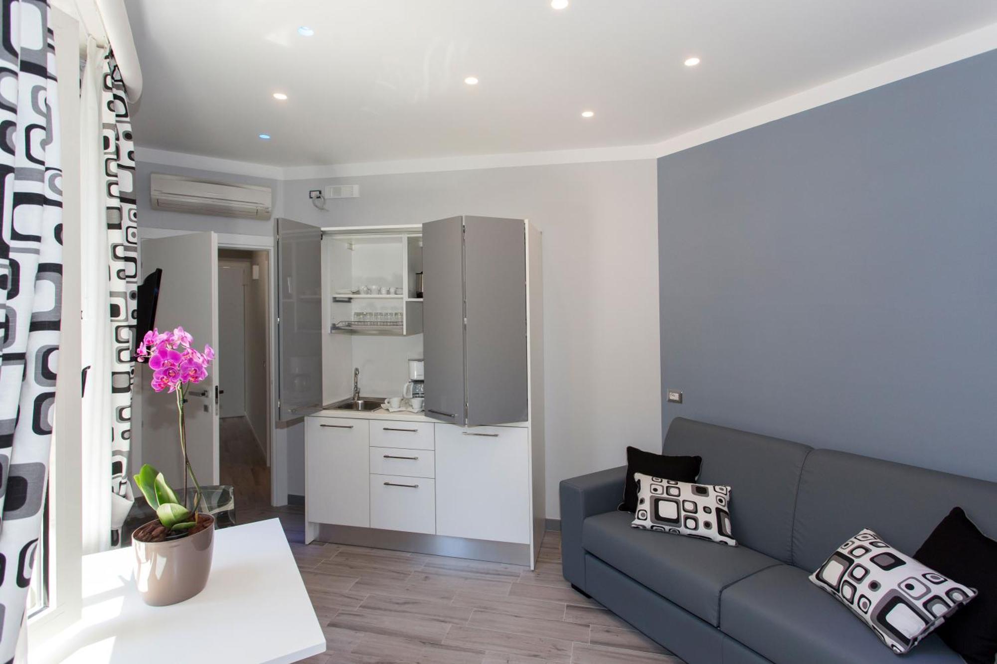 Amalfi Apartments Design Centro Storico Luaran gambar