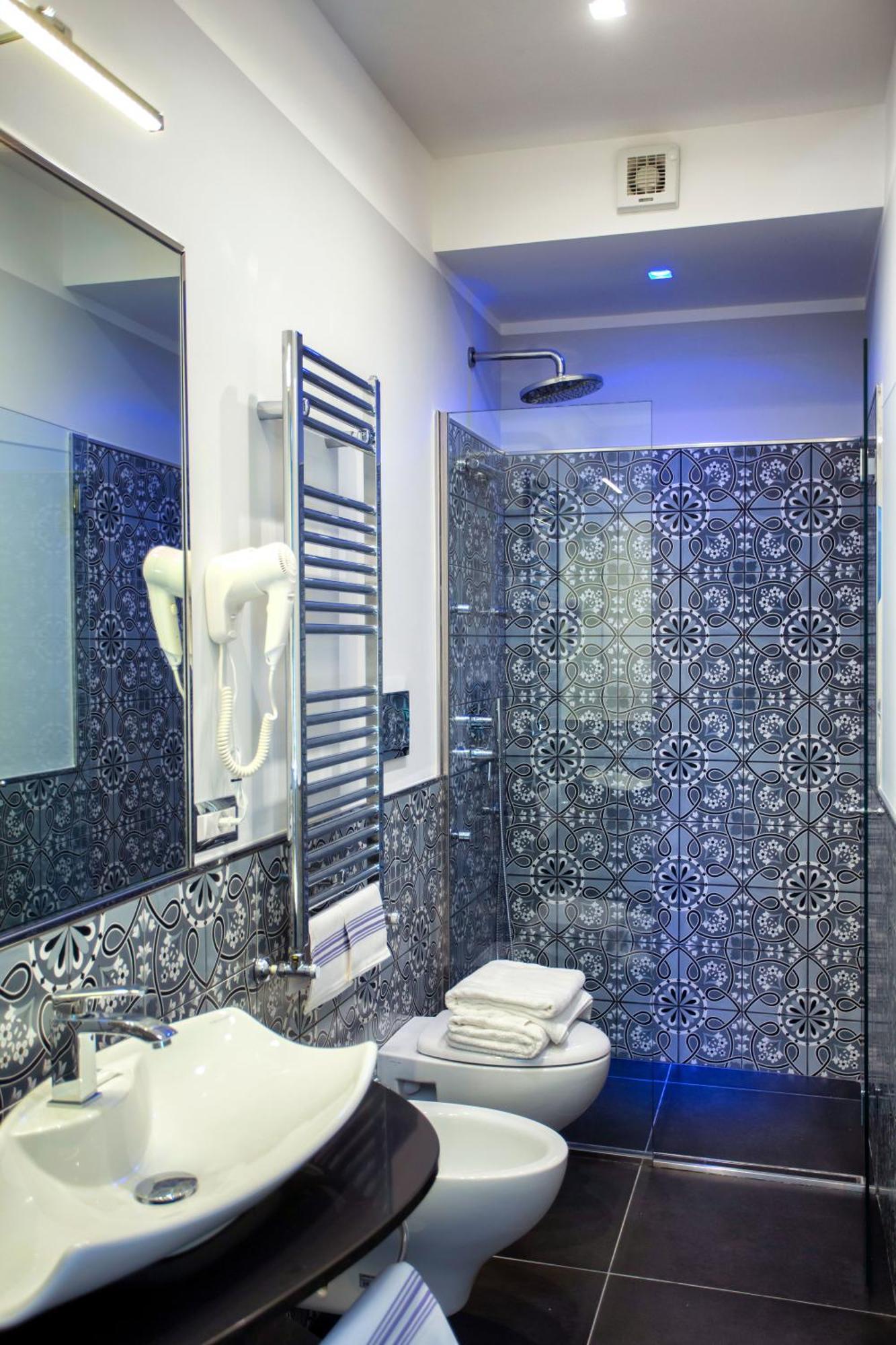 Amalfi Apartments Design Centro Storico Luaran gambar