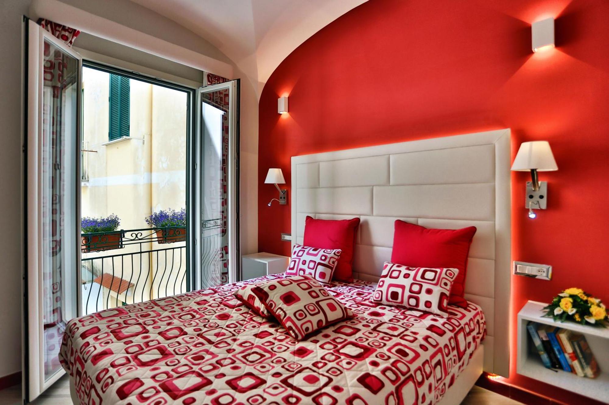 Amalfi Apartments Design Centro Storico Luaran gambar