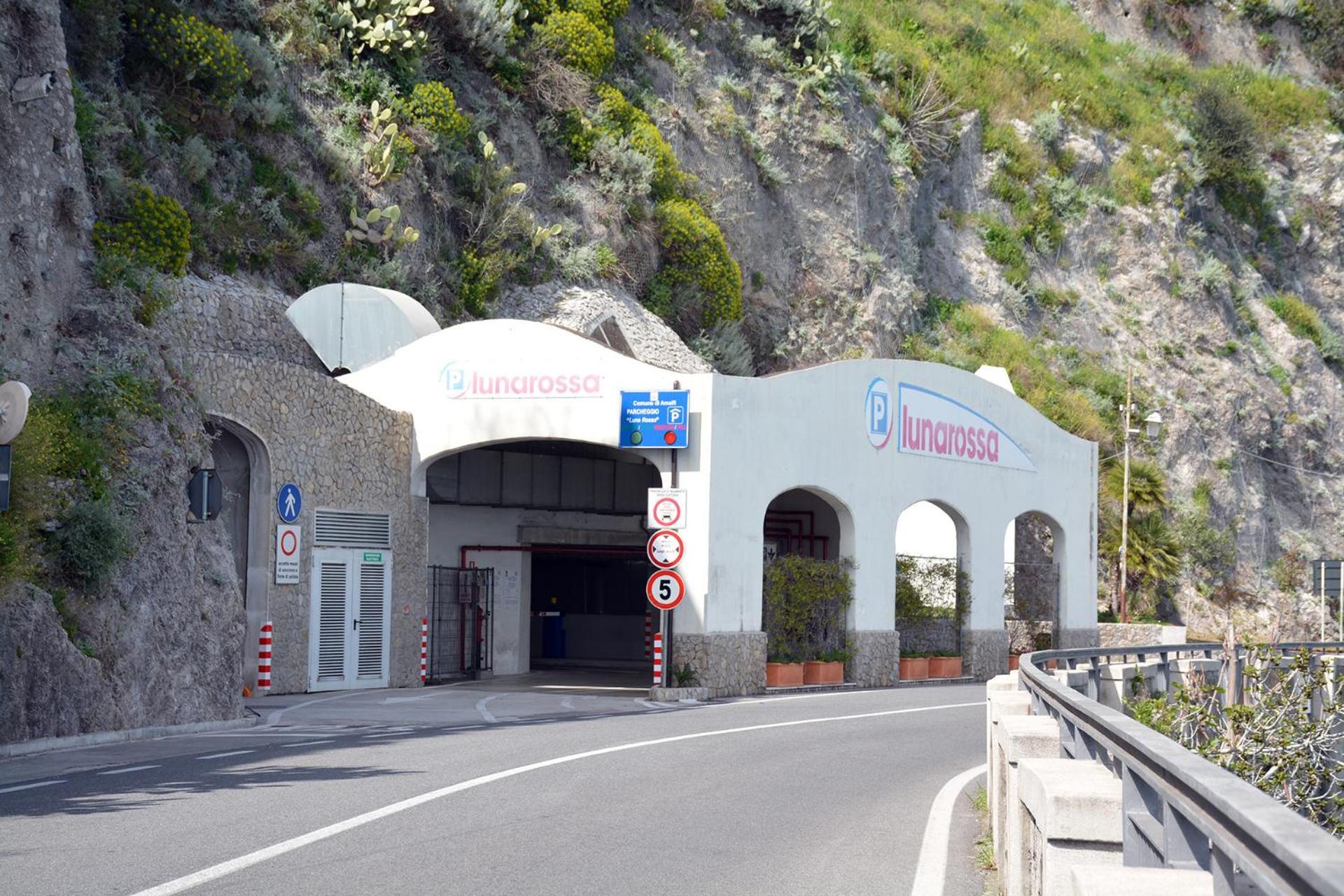 Amalfi Apartments Design Centro Storico Luaran gambar
