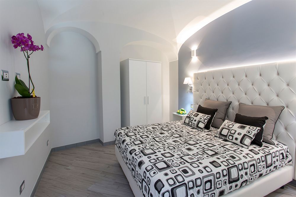 Amalfi Apartments Design Centro Storico Luaran gambar