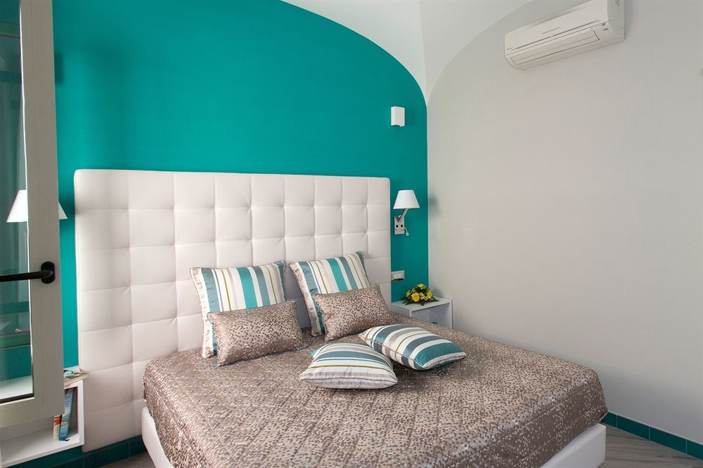 Amalfi Apartments Design Centro Storico Luaran gambar